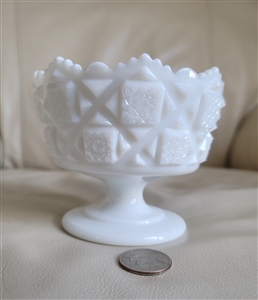 Westmoreland milk glass Old Quilt jardiniÃ¨re