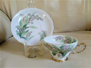 Chubu Japan porcelain teacup and saucer set