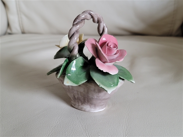 VINTAGE CAPODIMONTE Made in Italy selling Porcelain floral basket