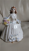 Dresden Porcelain lace dress woman with flowers