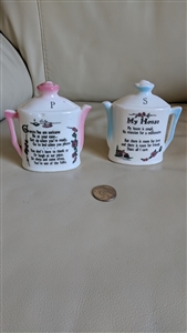 Teapot shaped shaker with written quotes Japan