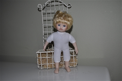 Heirloom Treasures 9 in doll