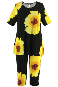 Short Sleeve Capri Set - yellow big flower print - poly/spandex