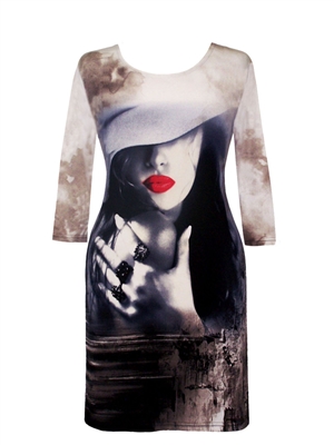 3/4 sleeve dress - lady with red lipstick