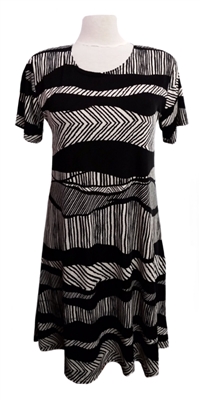 Short sleeve short dress - black and white waves - polyester/spandex