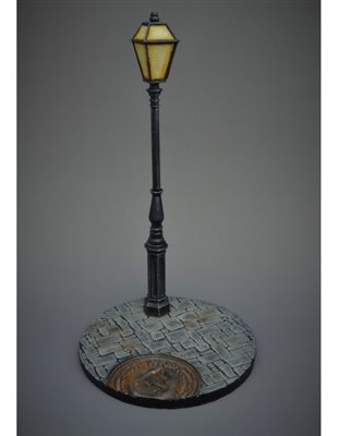 BM0028 Light Post (Crooks of London), 54mm, each light post consist of 3 pieces (2light post and base), kit contains 2 sets of light post