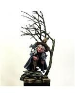 BM0041 the old Witch, 54mm, 7 resin pieces, sculpted by Benoit Cauchies, box art painted by Emuse