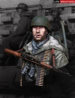 Life Miniatures MG42 Tripod Carrier, Totenkopf Division, Kharkov 1943 1/9 scale bust.
