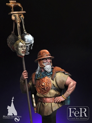 MHB00033, Gaulish Standard Bearer, Alesia, 52 BC, 1/12 scale bust, 14 resin parts, sculpted by Ramon Martinez, box art by Alfonso Giraldes