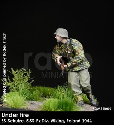 RADO MIniatures, Waffen SS Schutze, 5.SS-Pz.Div., Poland 1944, Under Fire series, 1/35 scale resin figure.