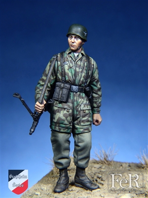 STH00003 German Fallschirmjager Early War 1, 1/35 scale full figure, 8 resin parts including 2 optional heads, sculpted by Eduard Perez, box art by Jaume Ortiz