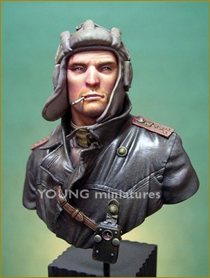 SOVIET TANK COMMANDER 1944, 1/10 Scale Resin Bust