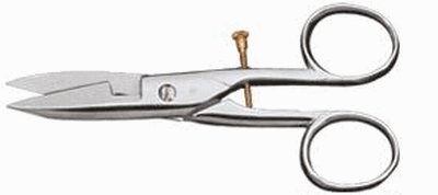 Mundial Classic Forged 4 1/2" Buttonhole Scissors