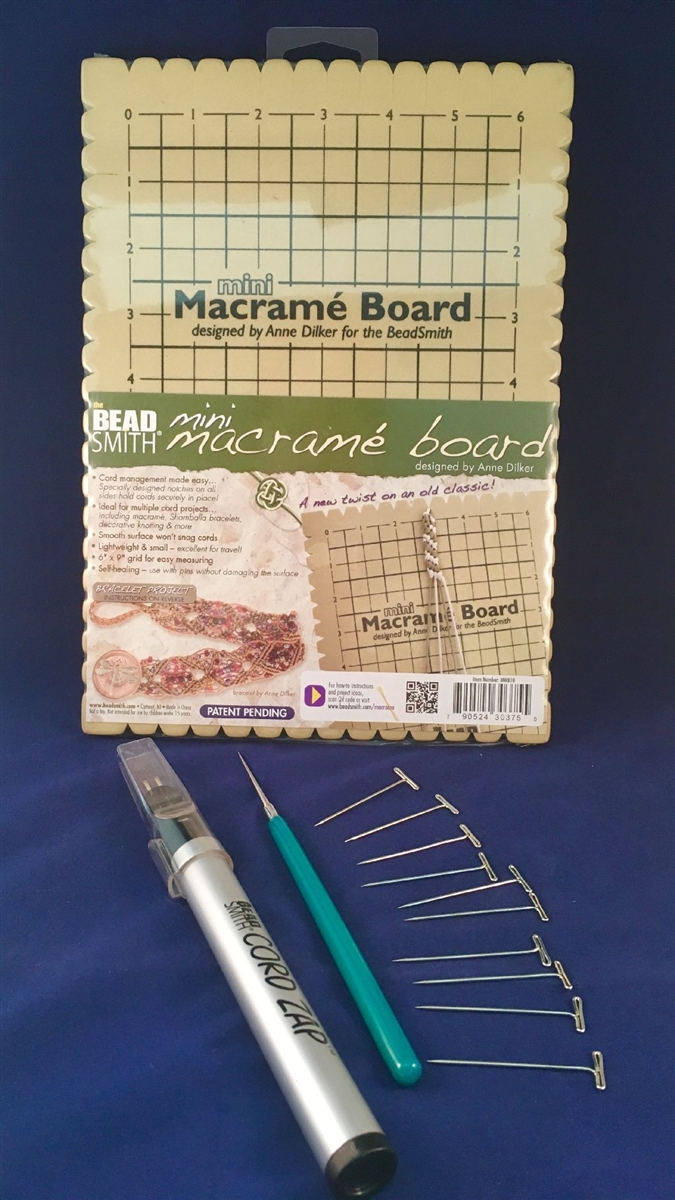 A little review on the BeadSmith macrame board  Micro macrame tutorial,  Micro macrame, Macrame