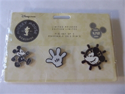 Disney Trading Pin 126727 DS - Mickey Mouse Memories - January - Set