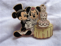 Disney Trading Pin 12766: Mickey & Minnie Cutting the Wedding Cake