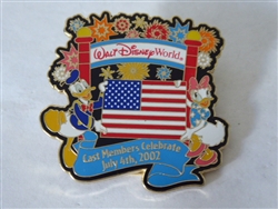 Disney Trading Pins 13051 WDW Cast Member - July 4, 2002 (Donald & Daisy)
