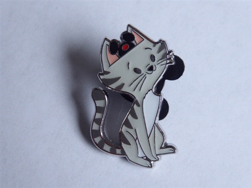 Disney cat pins
