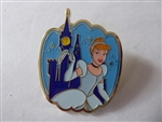 Disney Trading Pin 162736    Cinderella Holding Glass Slipper - Castle Portrait - Pumpkin