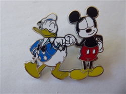 Disney Trading Pin 164616   Donald and Mickey - Friendship Fist Bump