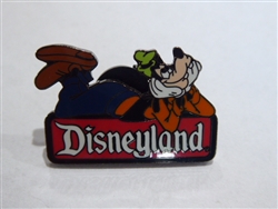 Disney Trading Pin  1783 Goofy 2000 Disneyland Sign Logo