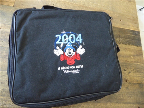 Disney Trading Pin 33468 DLR - A Whole New World 2004 (Pin Bag)