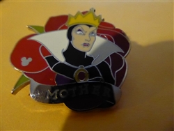 Disney Trading Pins 44559 DLR Cast Lanyard Series 4 - Villains Collection (Evil Queen)