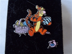 Disney Trading Pin 4584 Disneyland 2001 Easter - Tigger Painting Eggs Set