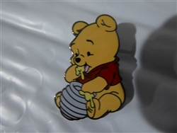 Disney Trading Pin 45885: Baby Pooh Eating Hunny