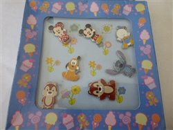 Disney Trading Pins 45989 Cute Characters - Mickey Mouse & Friends (7 Mini Pin Boxed Set)