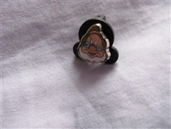 Disney Trading Pin 49017: DS - Snow White - 3 Mini Pin Set - Doc Only
