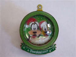 Disney Trading Pins Holiday Snowglobe - Goofy & Pluto