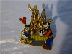 Disney Trading Pins Donald & Goofy At The Partners Statue