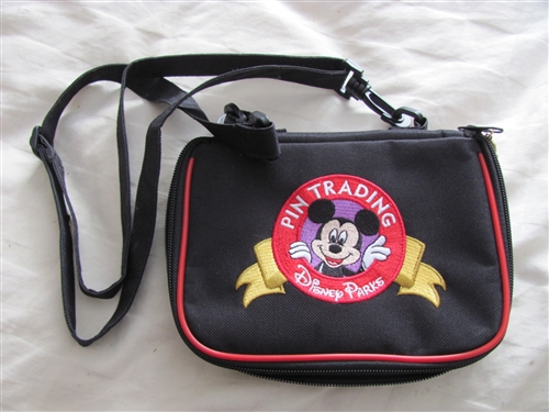 Disney Parks Small Cast Member Pin Trading Bag 2012~Pin Bag Nice Condition!