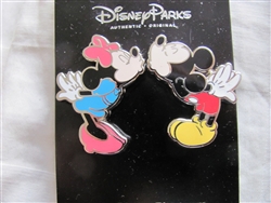 Disney Trading Pin 97865: Mickey Mouse and Minnie Mouse Magnetic Kiss