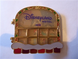 disney trading pin 2019 Disneyland Hotel Wreck it Ralph and Venellope Gingerbread House