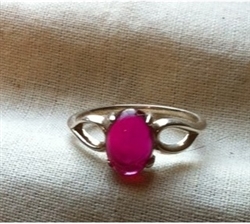 SS Pink Sapphire Lab Created Oval Cabochon Split Shank Ring