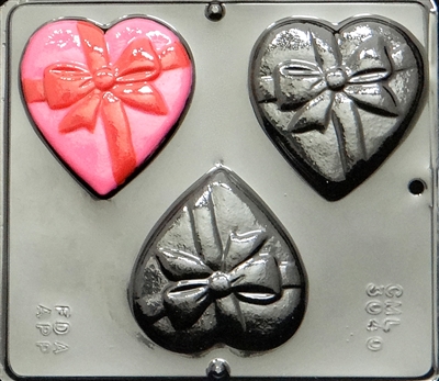 3040 Heart with Bow Chocolate Candy
Mold