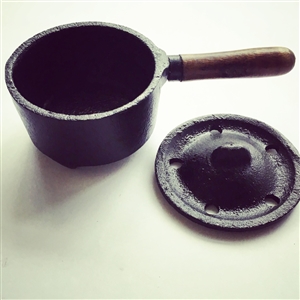 Cast Iron Resin Cauldron with handle