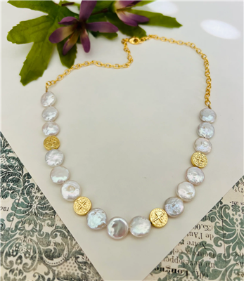 Sunny Pearl Necklace