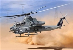 ACADEMY ... AH-1Z USMC "SHARK MOUTH" 1/35