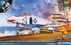 ACADEMY 12232... F-4B VF-111 SUNDOWNER 1/48