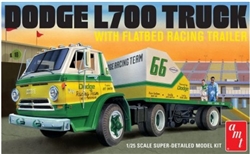 AMT ... DODGE 1966 L700 TRUCK FLATBED RACING TRAILER 1/25