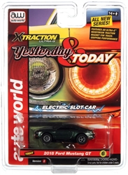AUTO WORLD 2018GREN... XTRAC 2018 MUSTANG GT - GREEN HO SLOT CAR