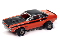 AUTO WORLD LORG... 1970 DODGE CHALLENGER ORANGE