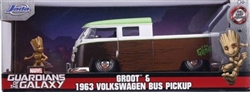 JADA ... GUARDIANS OF THE GALAXY 1963 VW BUS PICKUP W/GROOT FIG 1/24