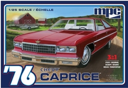 MPC ... CHEVY CAPRICE 1976  W/TRAILER 2T 1:25