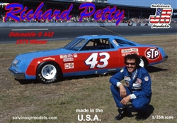 SALVINOS JR MODELS ... RICHARD PETTY #43 OLDSMOBILE 442 1979 DAYTONA 500 WINN 1/25