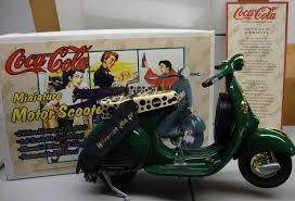 Coca Cola Miniature 1:16 Die Cast Motor Scooter - 13700