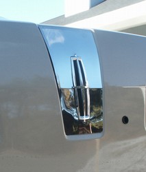 2006 Lincoln Zephyr Trunk Accent Trim